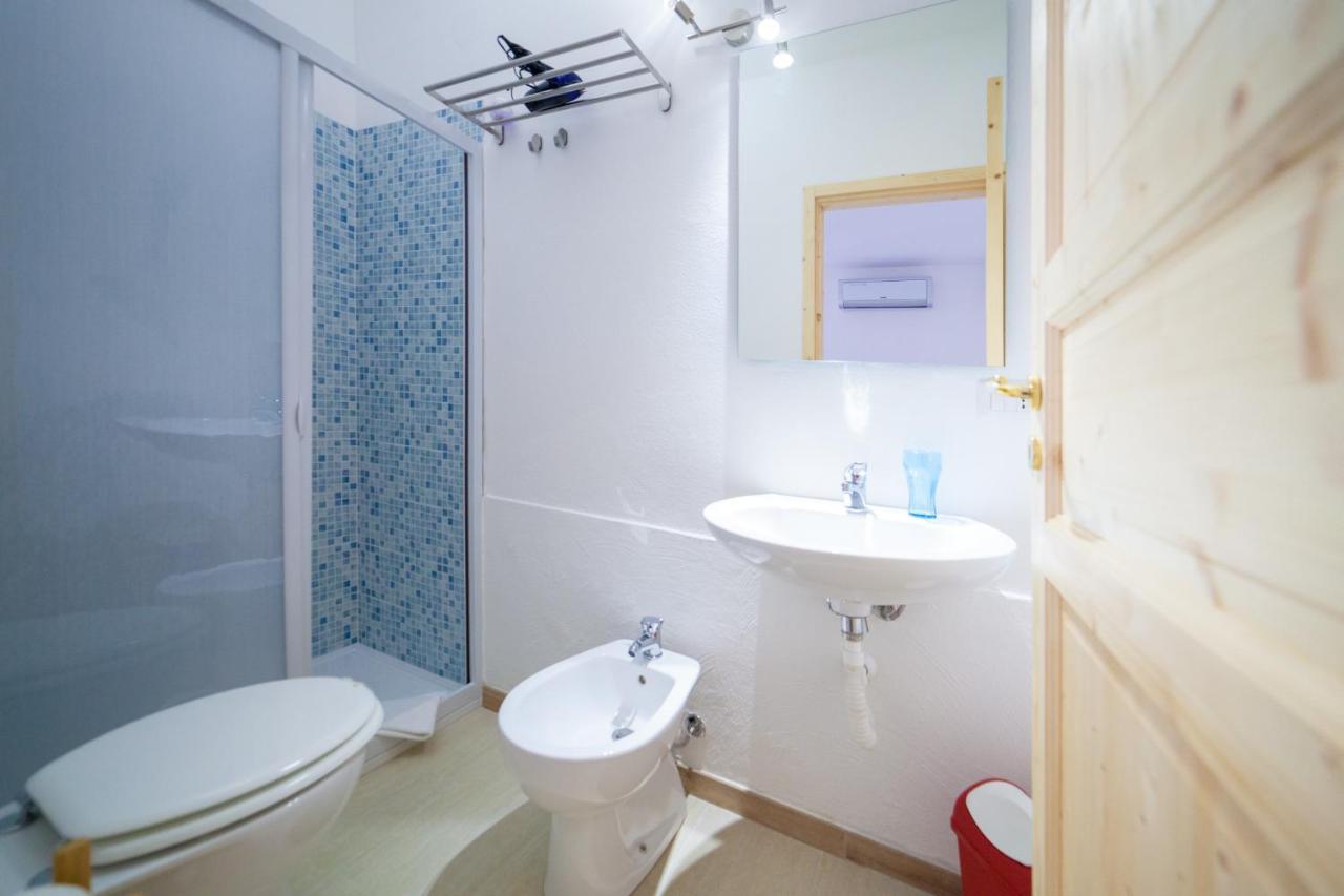 Brezza B&B Golfo Aranci Exterior foto