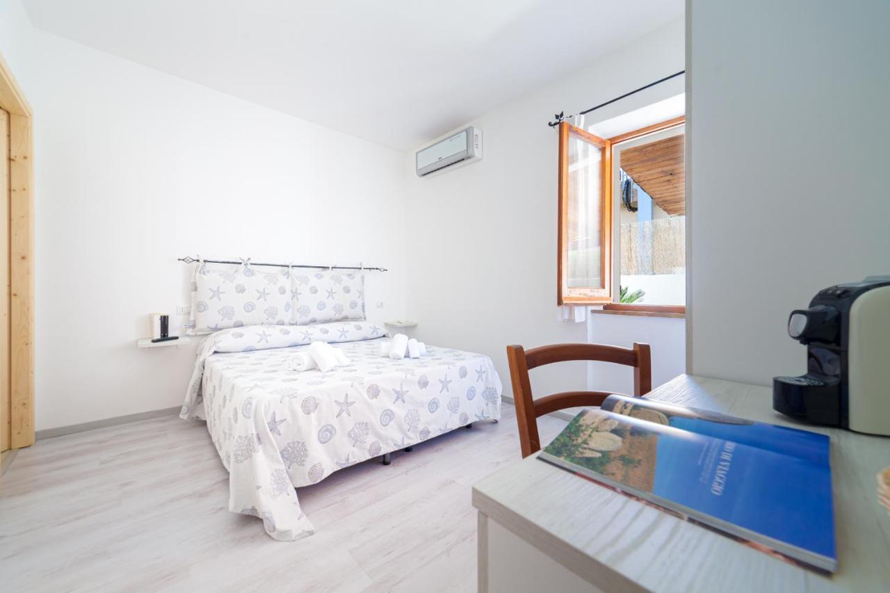 Brezza B&B Golfo Aranci Exterior foto
