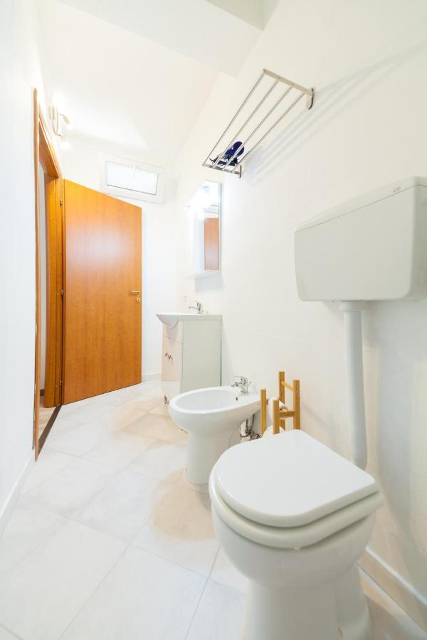 Brezza B&B Golfo Aranci Exterior foto